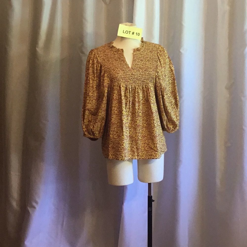 NWOT peasant style top in large by UNIVERSAL THREADS